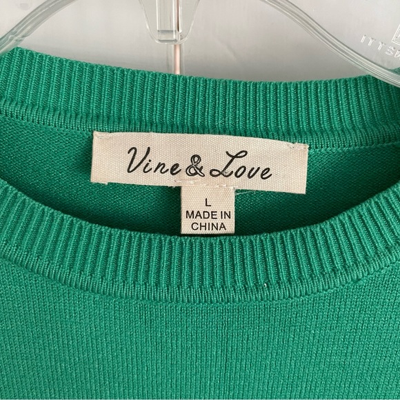 Vine & Love Green Puff Sleeve Sweater Size L - Picture 4 of 4